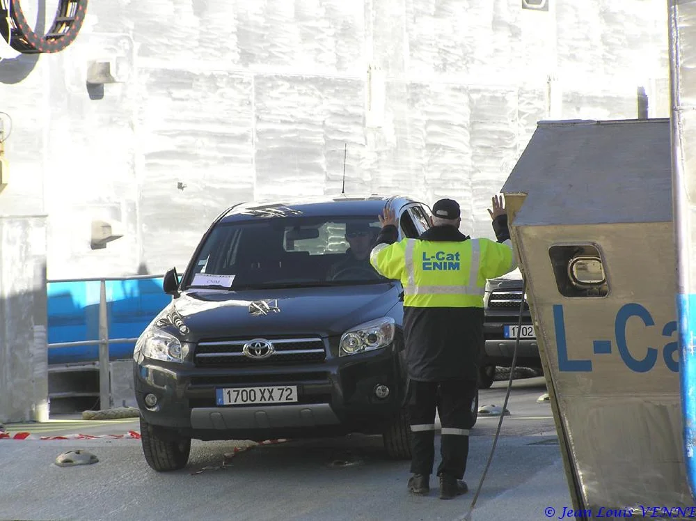 Premier plageage du L-CAT avec matériel roulant