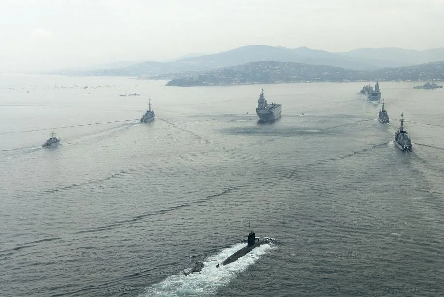 Revue Navale du 8 mai 2009