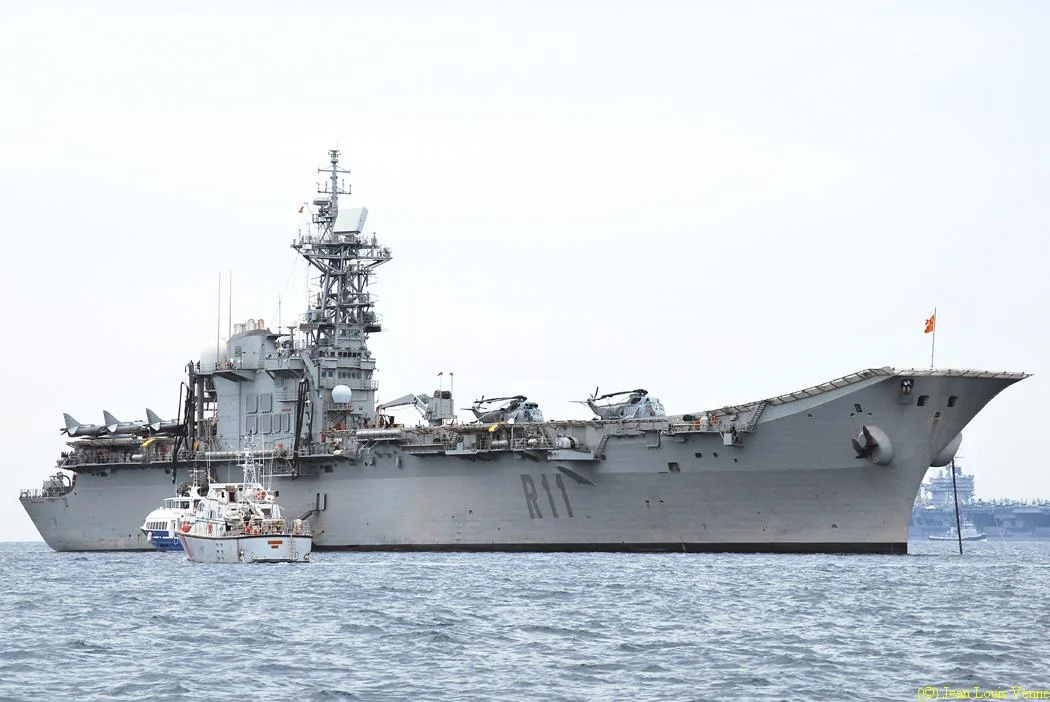 Le Principe de Asturias en rade de Hyères