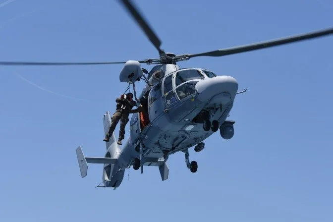 Entraînement au treuillage par un hélicoptère