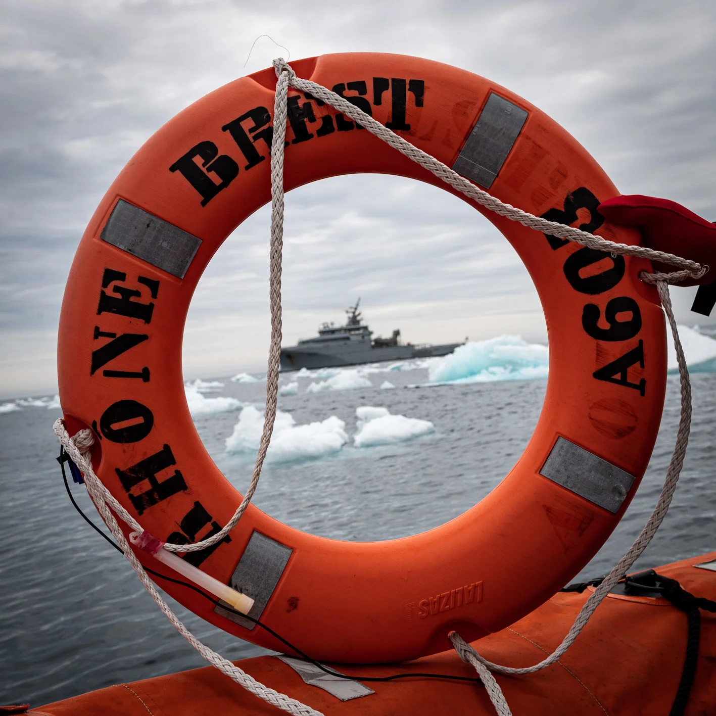 Le BSAM Rhône au milieu des icebergs