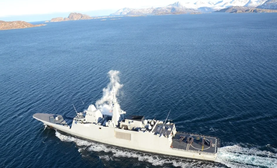 La Provence navigue dans les eaux froides de Norvège