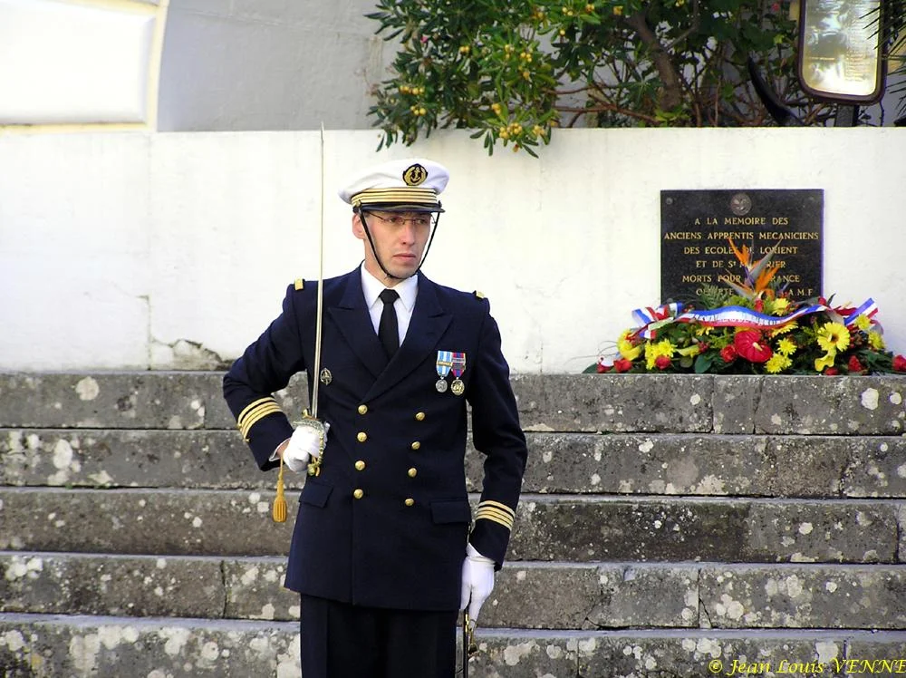 Le chef du détachement