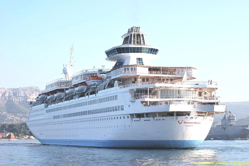 Le paquebot Thomson Destiny fait escale à La Seyne-sur-mer