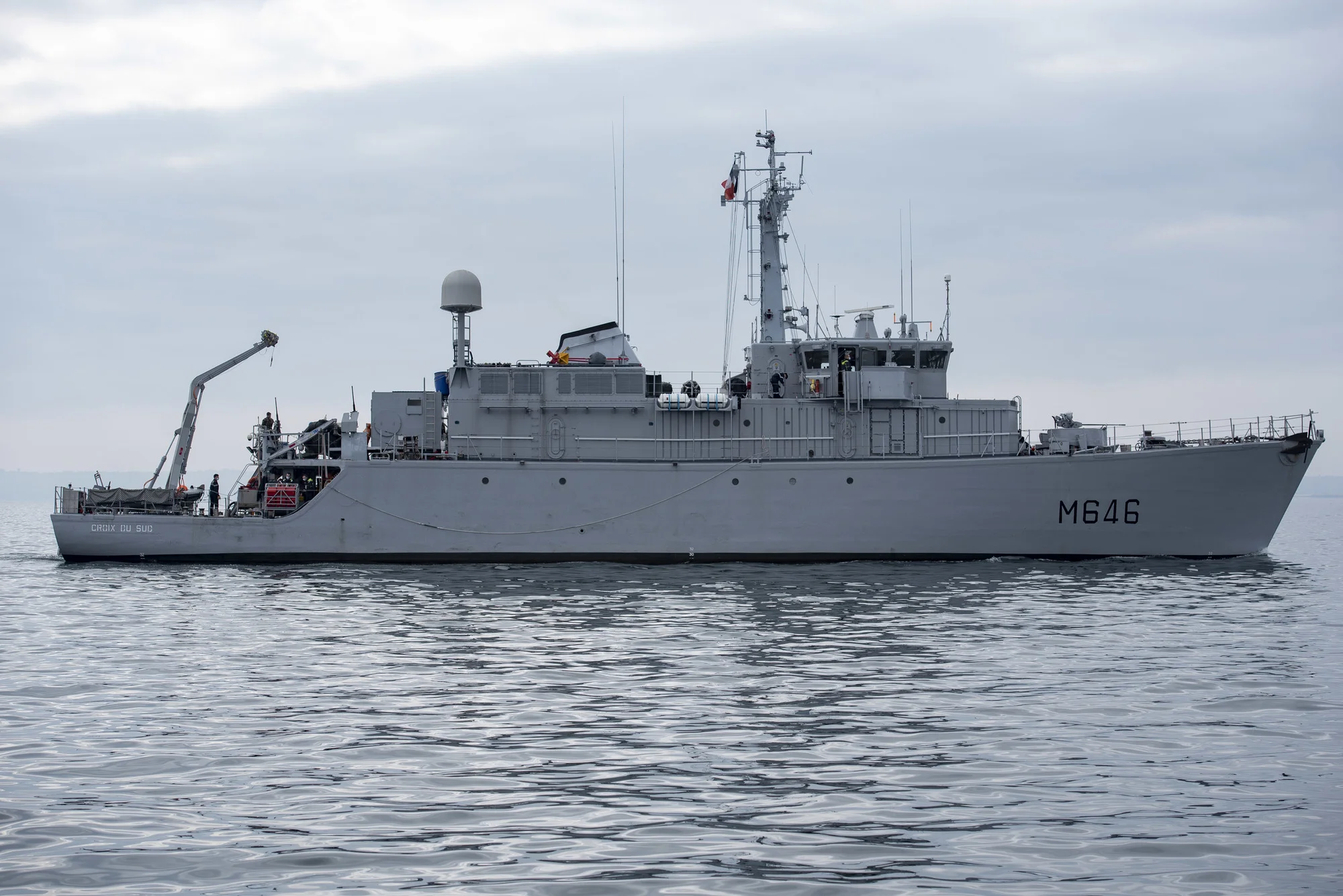 Le chasseur de mines tripartite Croix du Sud