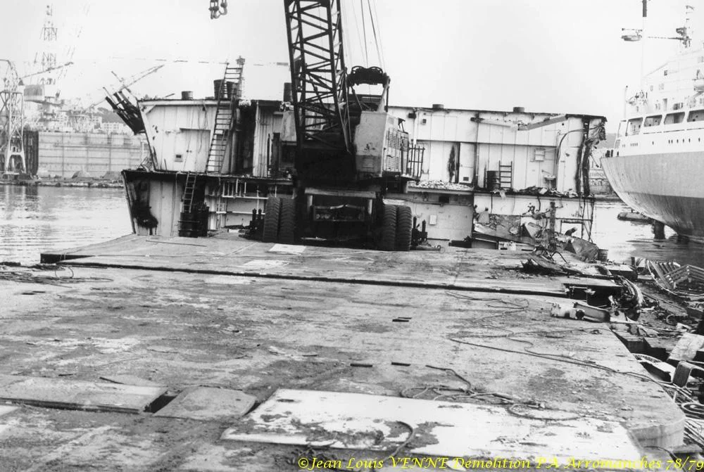 Démolition de l'Arromanches