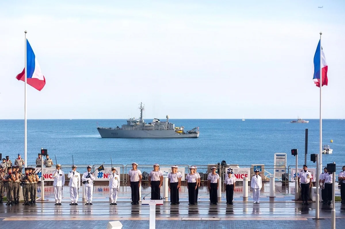 Le chasseur de mines Capricorne à Nice pour le 14 juillet