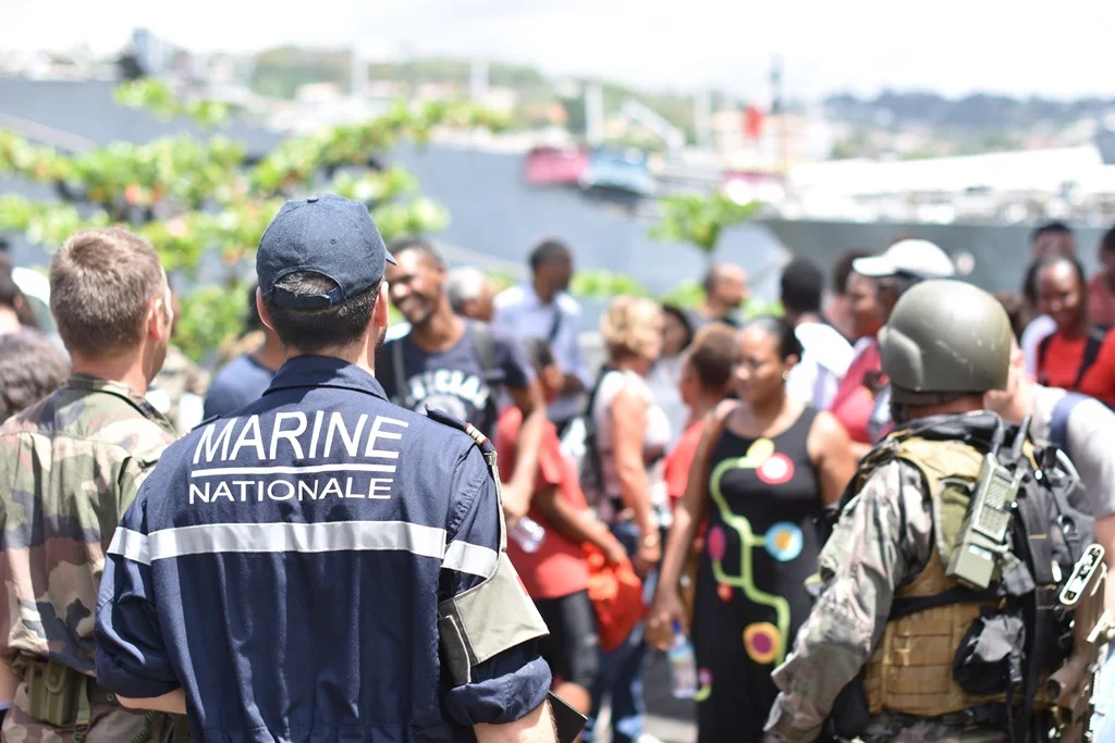 L'équipage de la frégate Germinal s'entraîne à l'évacuation de ressortissants