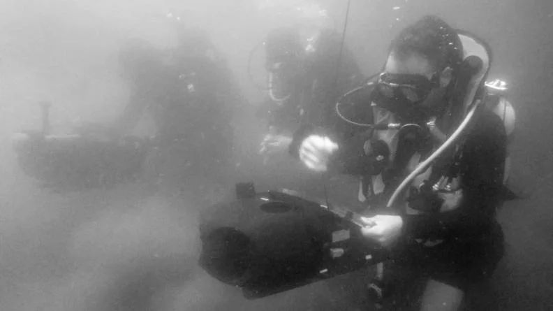 Plongeurs-démineurs émiriens et français