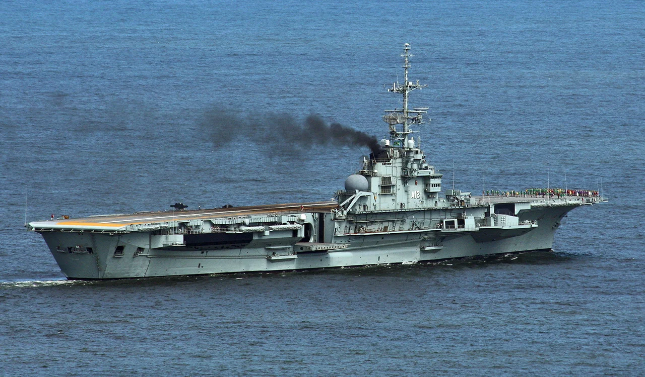 Le porte-avions brésilien São Paulo en 2007