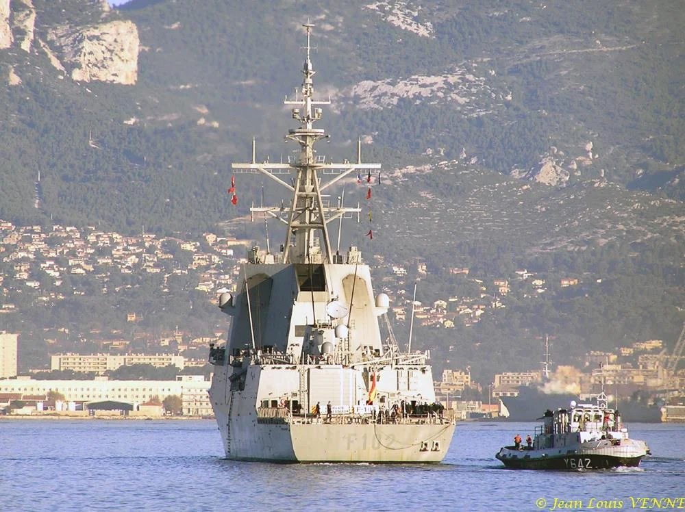 La frégate anti-aérienne espagnole ALMIRANTE DON JUAN DE BORBON