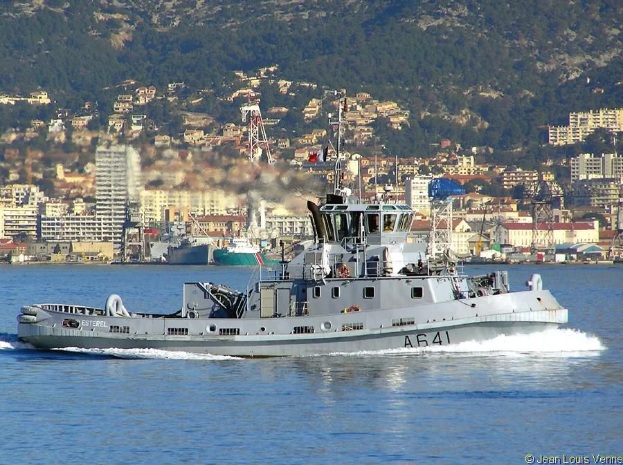 Remorqueurs en action