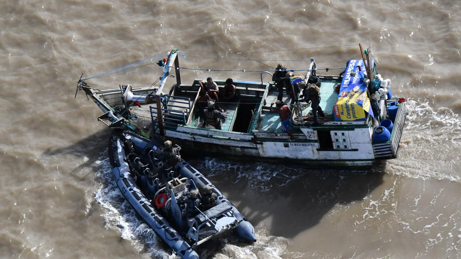 Contrôle d'un navire de pêche illégal