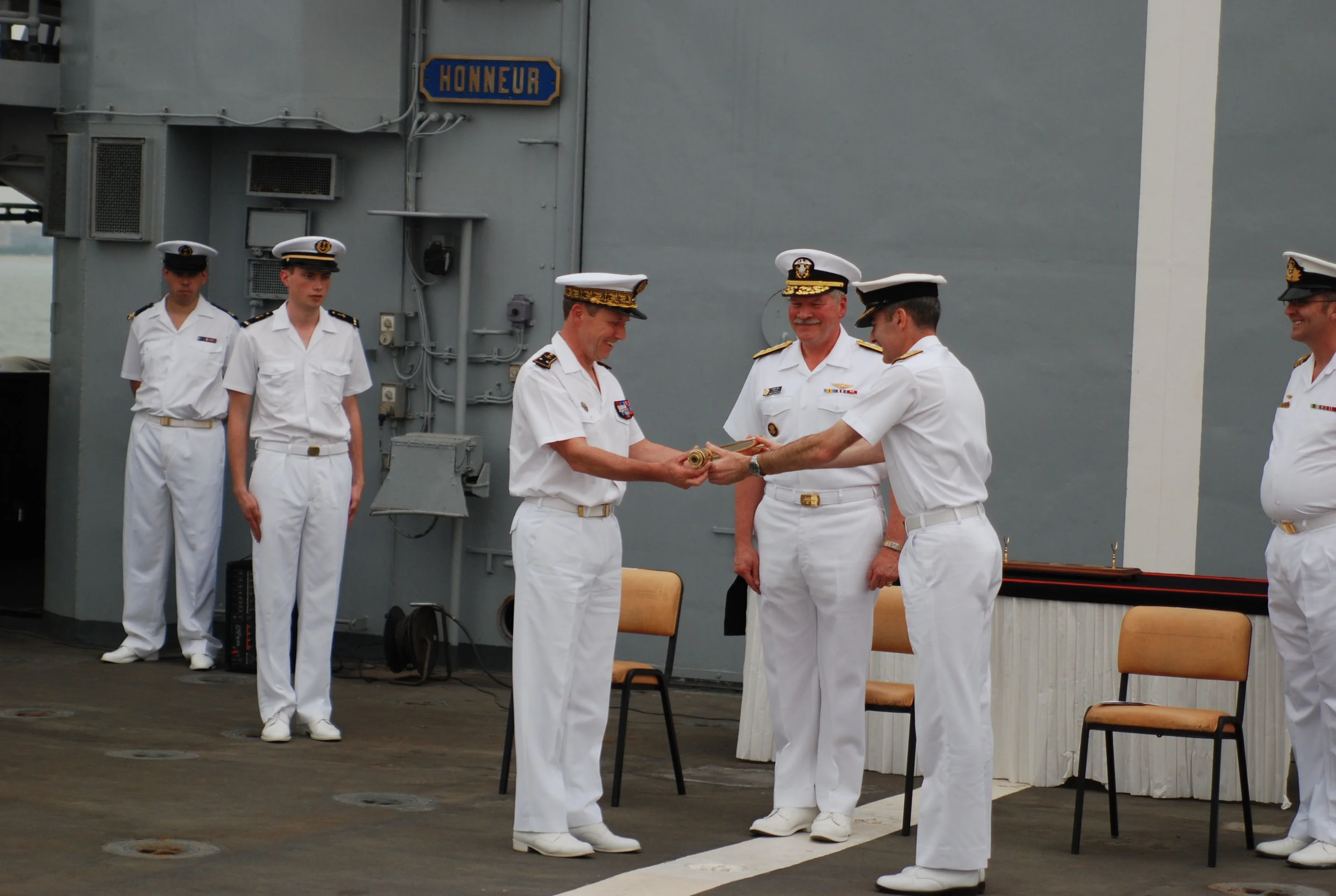 L'Australie remet à la France le commandement de la CTF 150