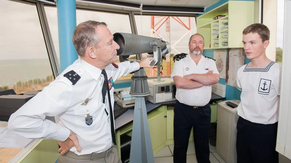 Le chef d’état-major des armées à la rencontre des marins