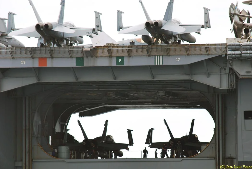 Le porte-avions USS Harry Truman
