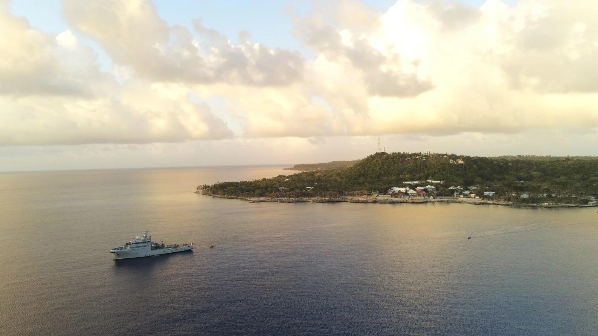 Le bâtiment de soutien et d’assistance outre-mer (BSAOM) Dumont d’Urville