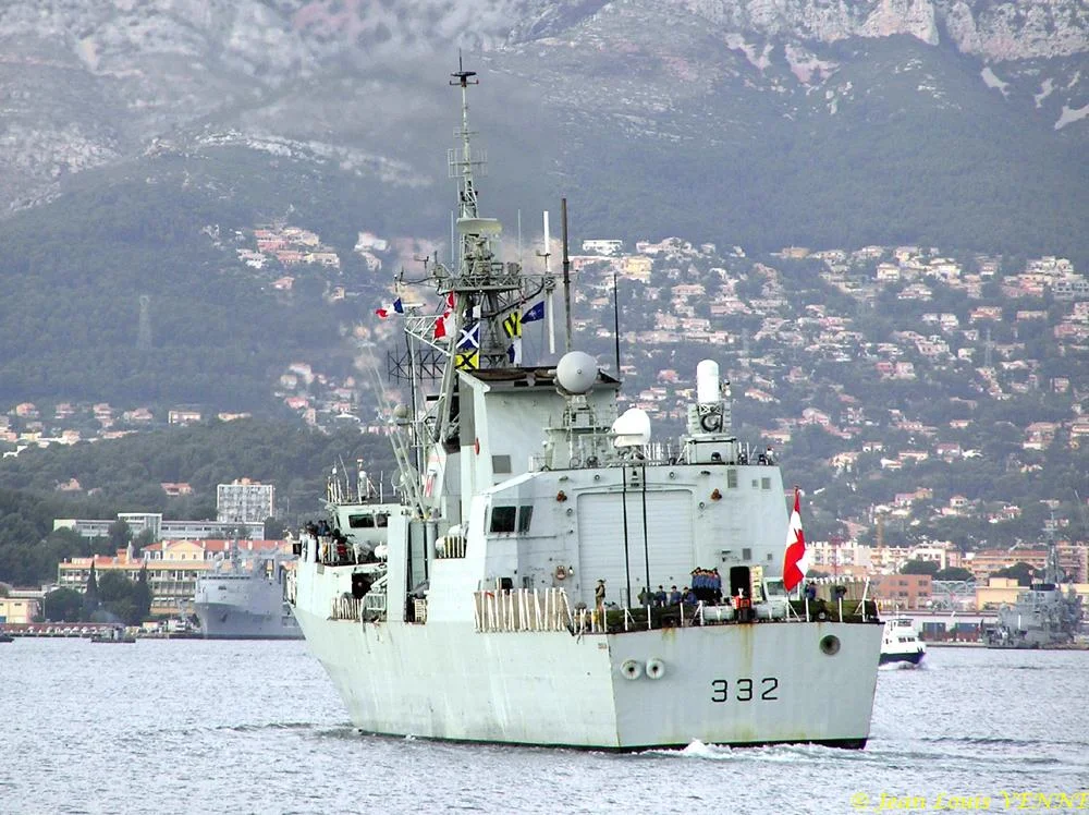 Arrivée à Toulon de la frégate canadienne Ville de Québec