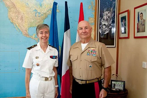Le commandant en second des forces armées américaines du Pacifique en Polynésie française