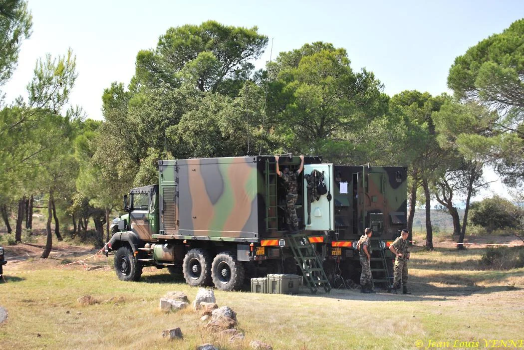 Véhicule de communication