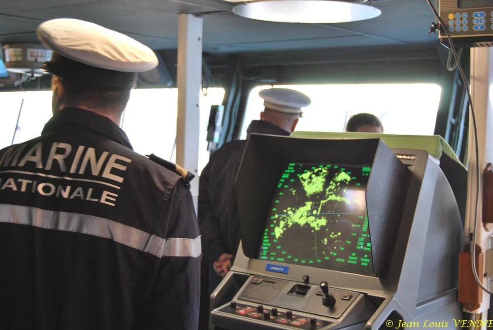 A la passerelle du Jules Verne
