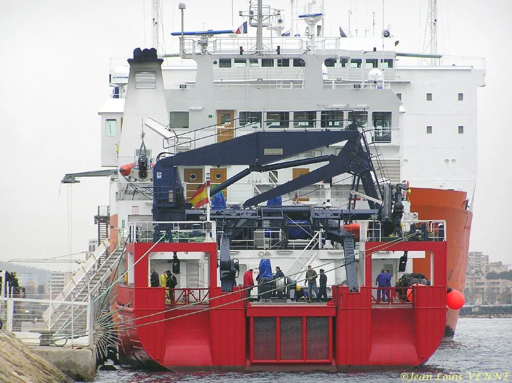 Le navire de recherches espagnol Sarniento de Gamboa