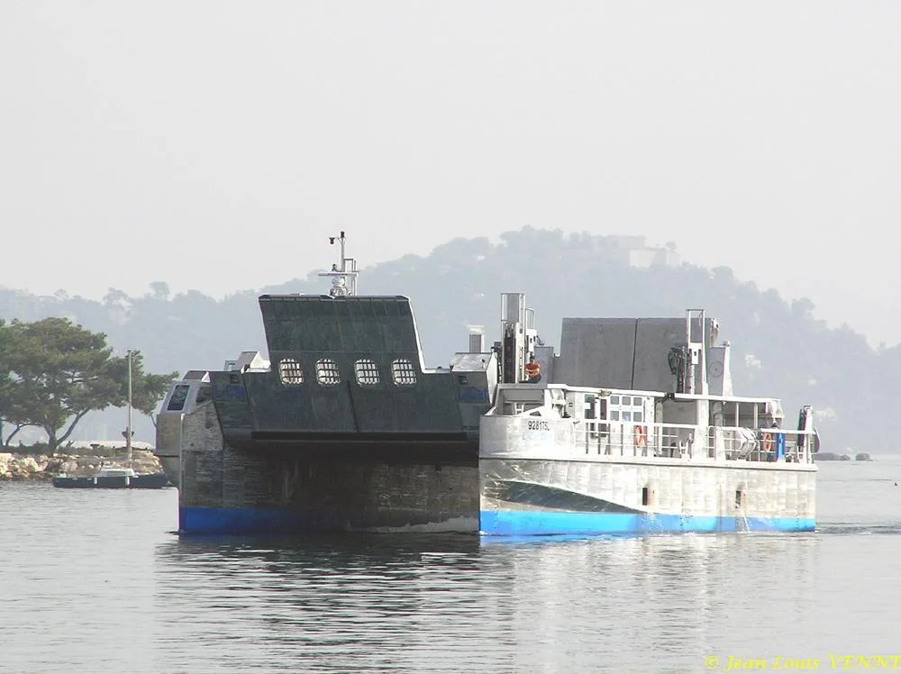 Le nouveau catamaran de débarquement de la CNIM