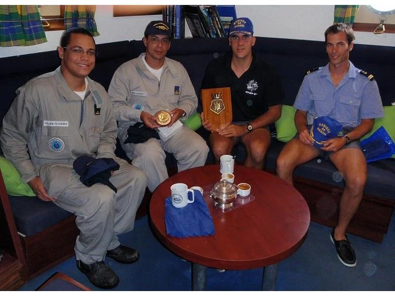 Les Commandant en second et Commandant du Guanabara et de l’Audacieuse
