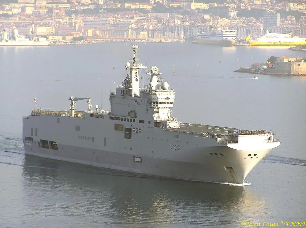 Appareillage du Mistral pour le Japon