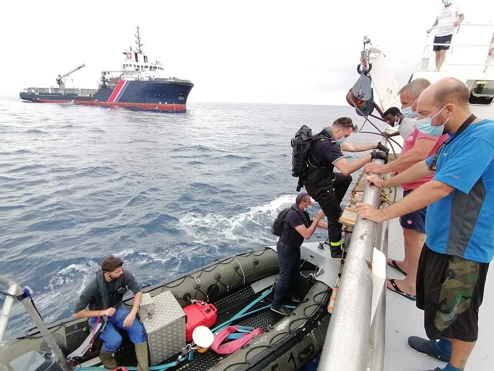 Le Jason contrôle les sennes de thon rouge