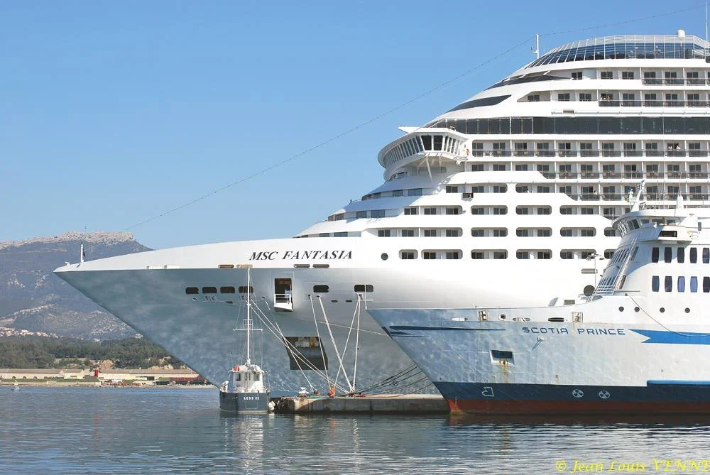 Escale surprise du MSC Fantasia à La Seyne sur Mer