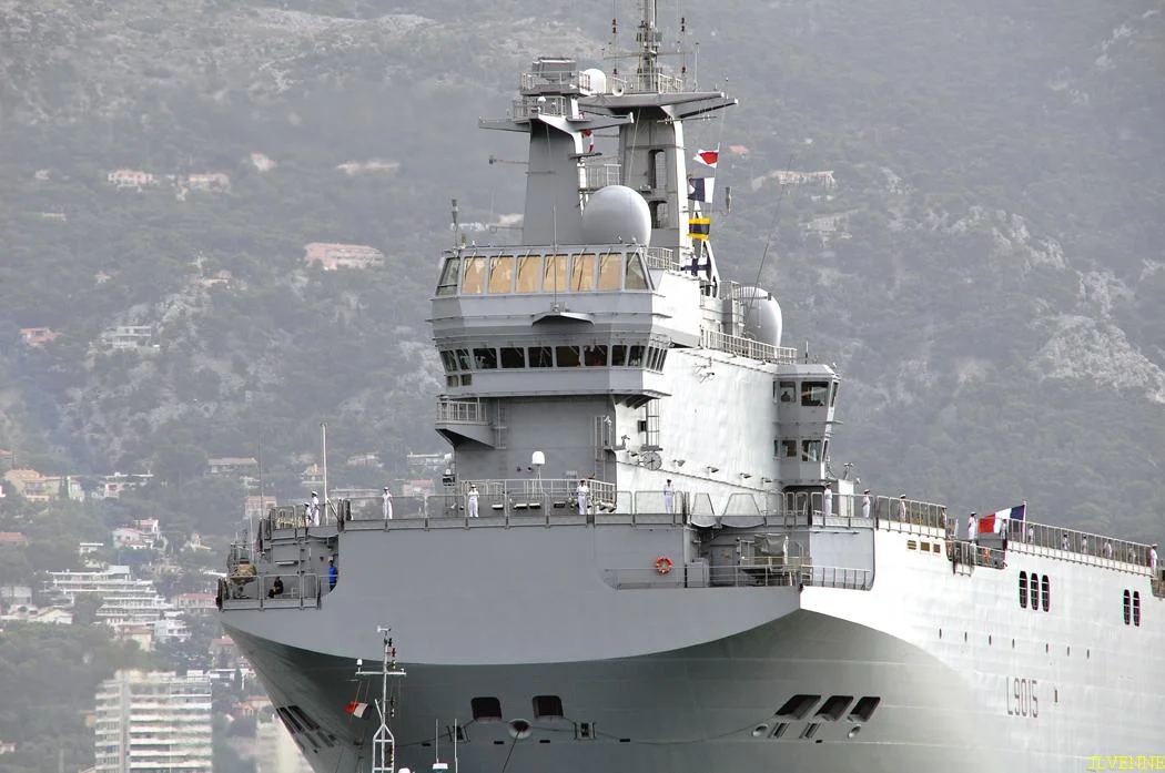 Arrivée du BPC Dixmude à Toulon