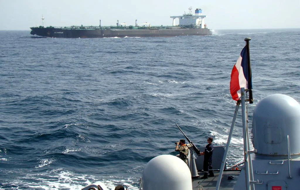 Accompagnement du pétrolier Algrave