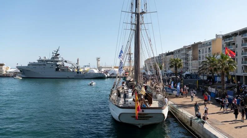Le bâtiment de soutien Seine participe à « l’Escale à Sète »