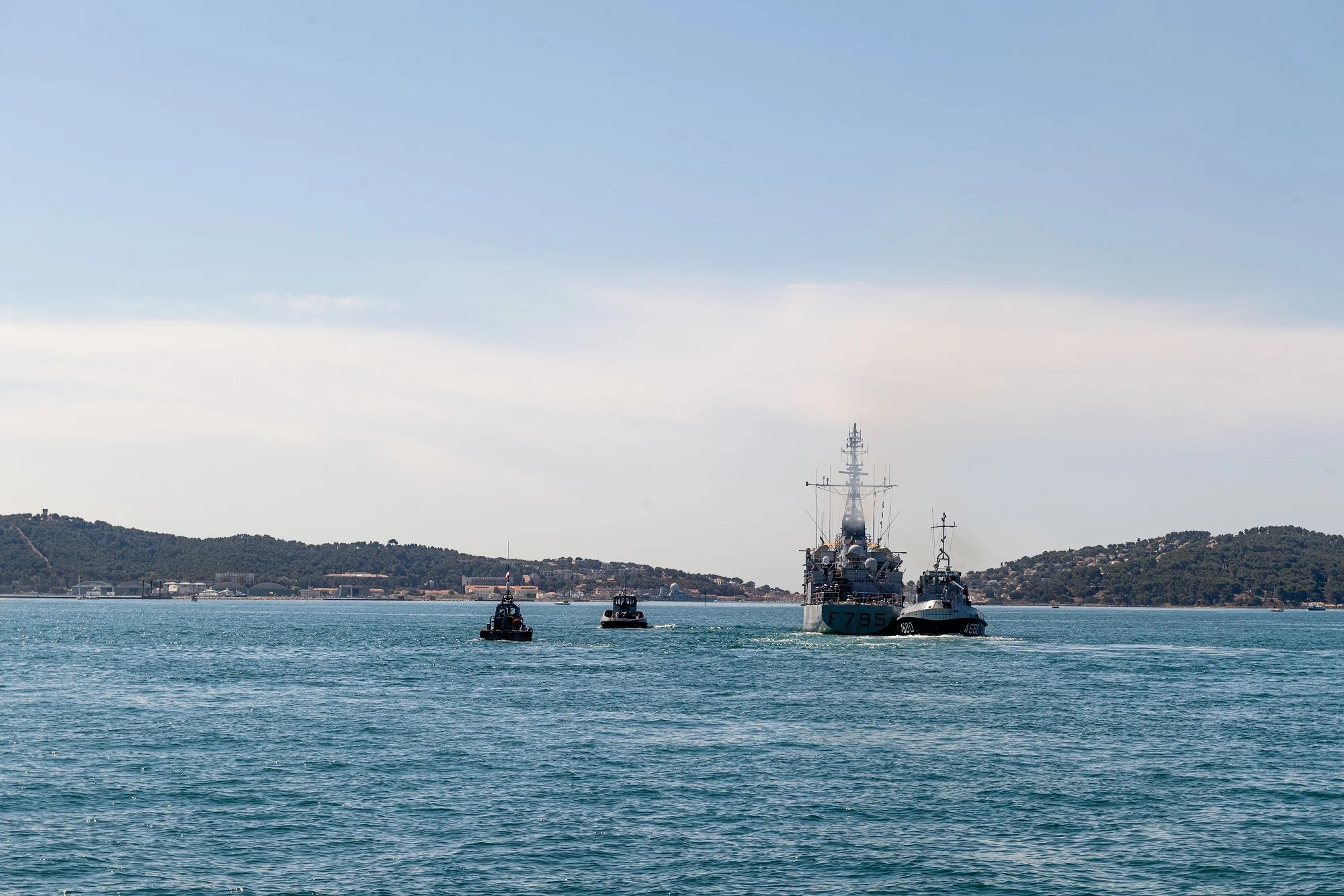 Le patrouilleur Commandant Ducuing appareille de Toulon
