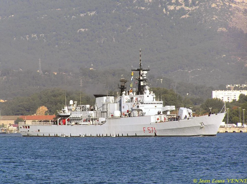 La frégate italienne Grecale