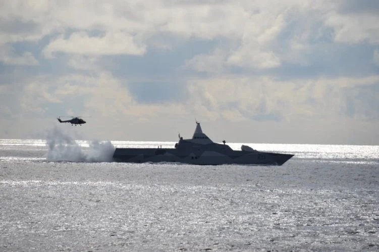 Le Härnösand, une corvette furtive suédoise de la classe Visby