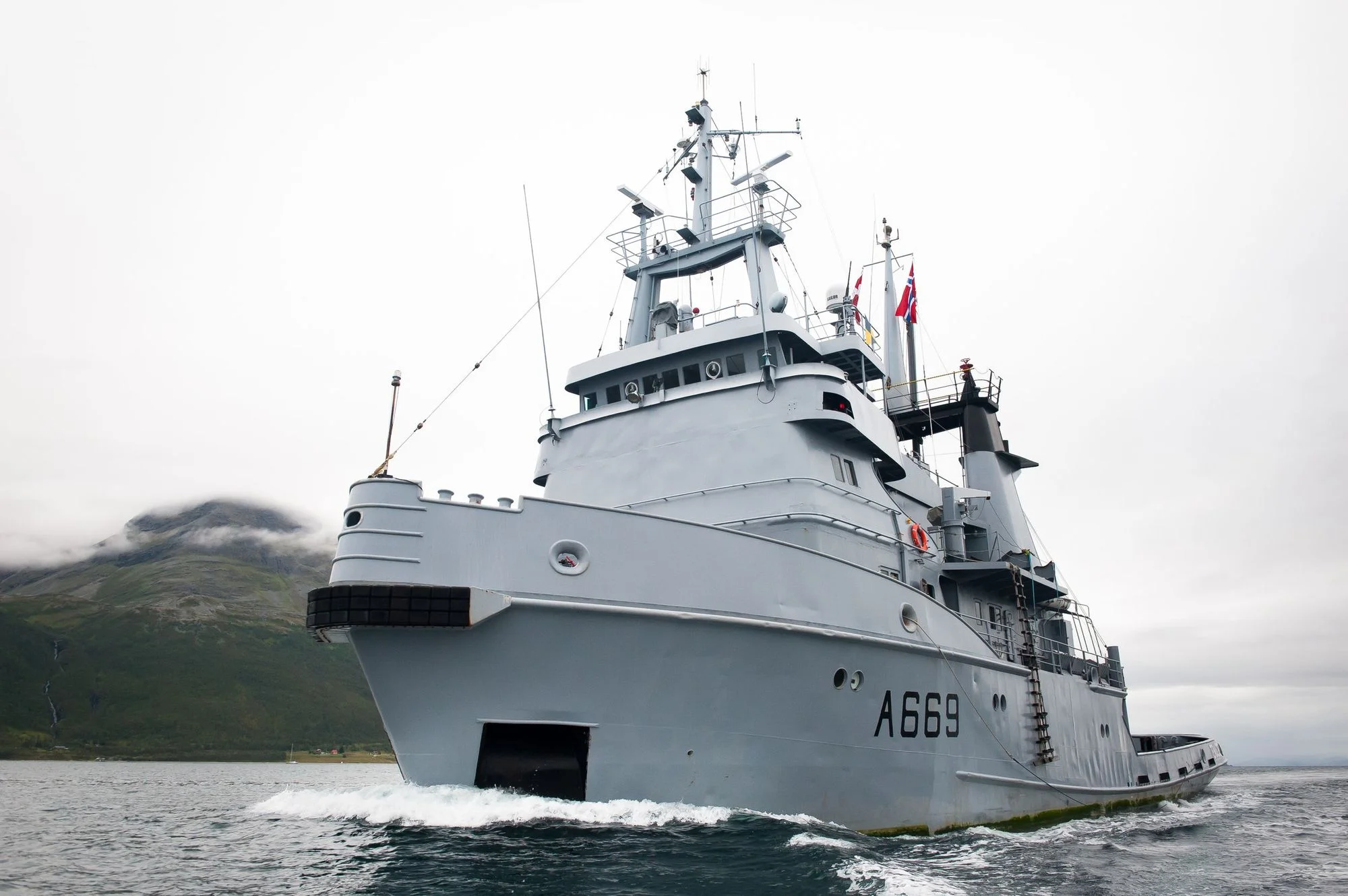 Le remorqueur Tenace