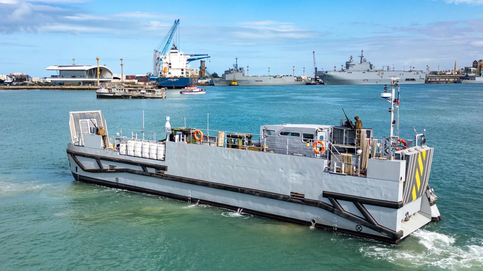 Le Mistral et le Surcouf en escale à Fortaleza (Brésil)