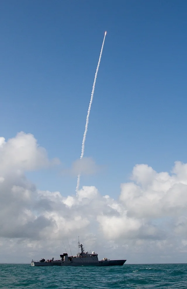 La Gracieuse protège un tir de fusée Ariane