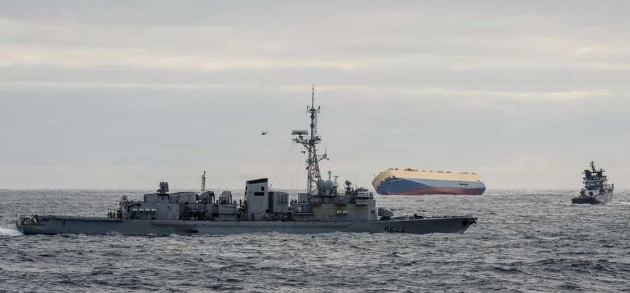 Modern Express : Assistance à navire en difficulté