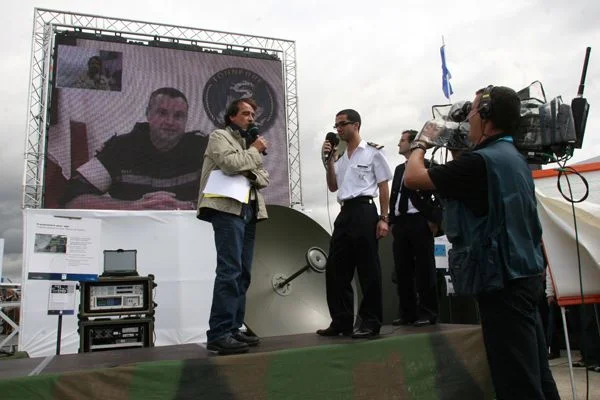 Fred en liaison direct avec le Pacha du BPC Tonnerre