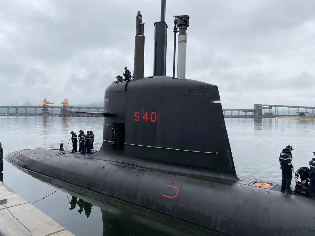 Le sous-marin brésilien Riachuelo appareille pour sa 1ère plongée statique