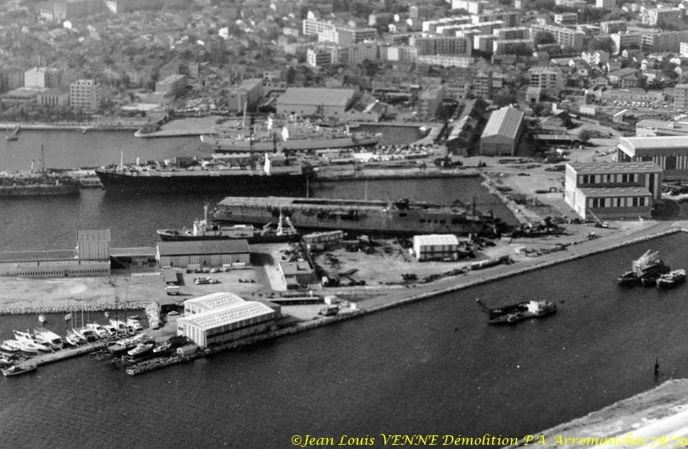 Démolition de l'Arromanches