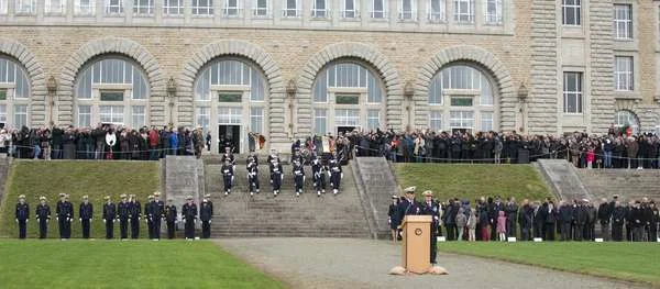 CIN Brest : présentation aux drapeaux