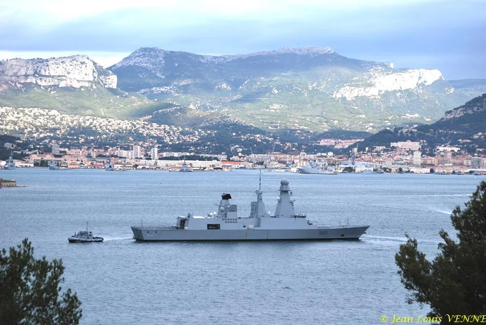 Le Chevalier Paul au moullage dans la baie du Lazaret