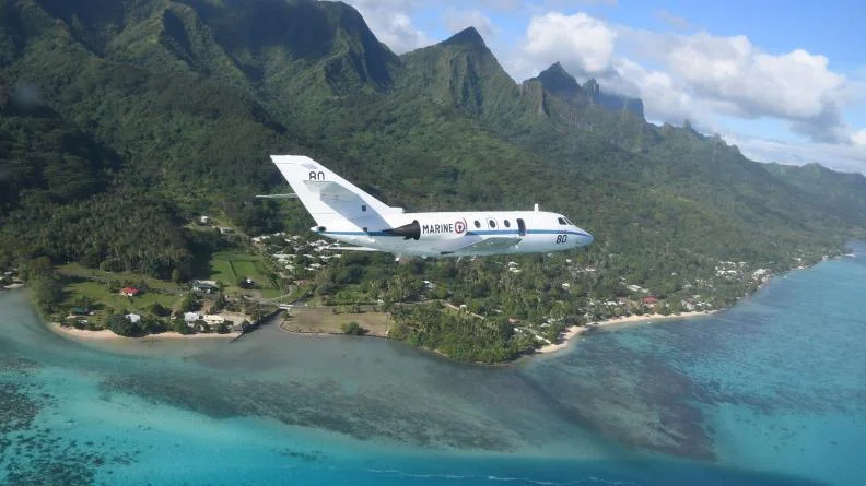 Un avion de surveillance maritime Falcon F200 Gardian