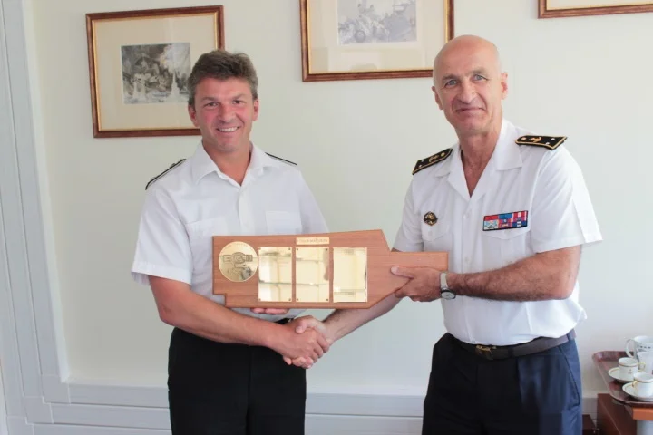 Transfert de la plaque symbolique