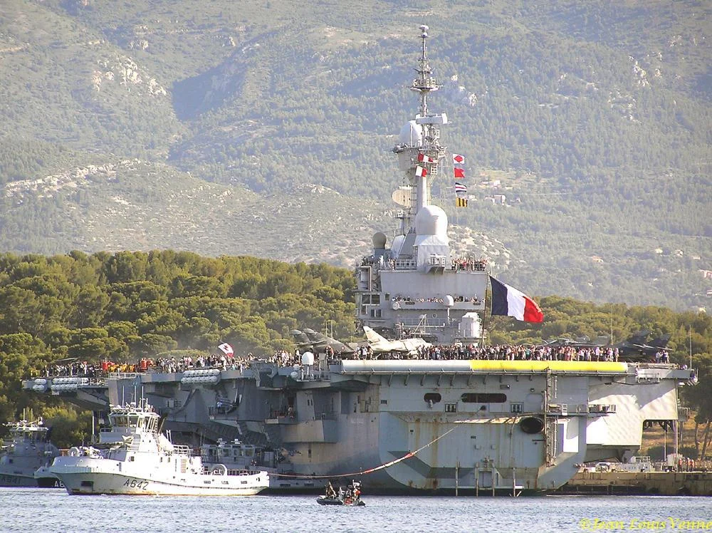 Sortie des familles du Charles de Gaulle