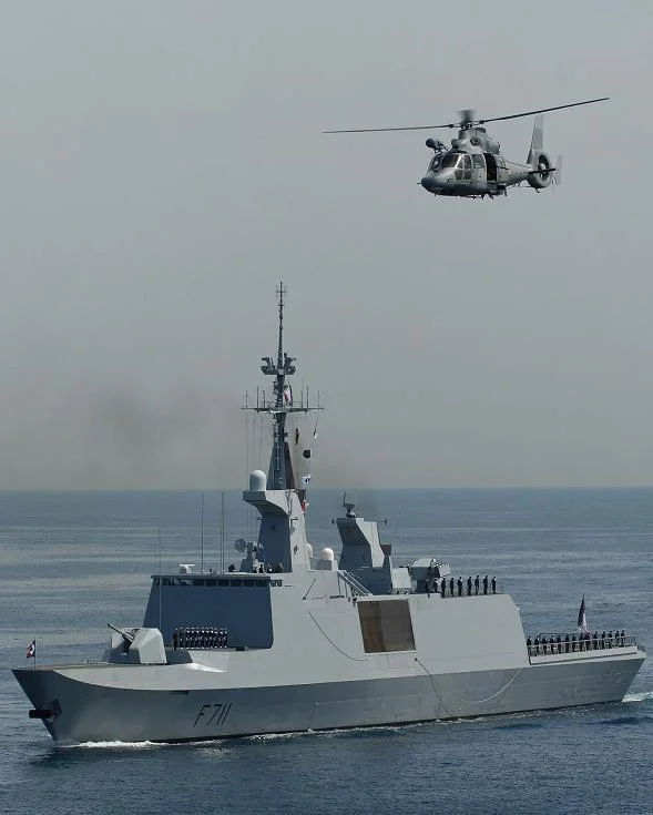 Revue Navale du 8 mai 2009